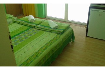 Makedonija Privát Peshtani, Eksterijer